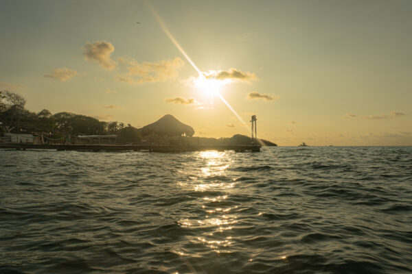 Mantas Beach Club