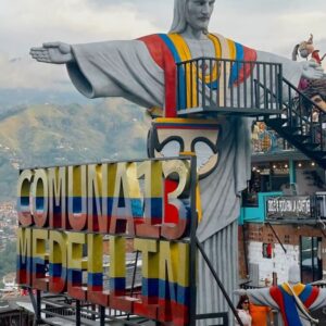 City tour + GraffiTour Medellin