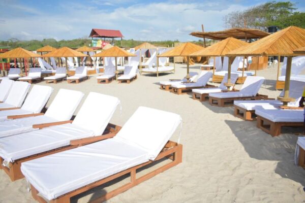 ANCESTRAL LOUNGE- PLAYA LINDA