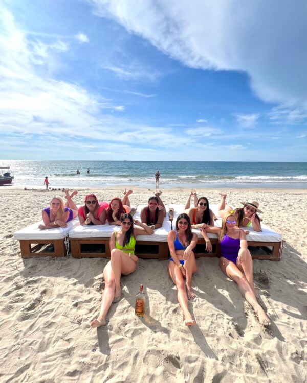 ANCESTRAL LOUNGE- PLAYA LINDA - Image 2